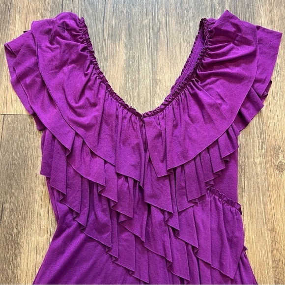 Marc Anthony Purple V neck Ruffled Front Low Cut Sleeveless Top Size XS - Picture 3 of 8